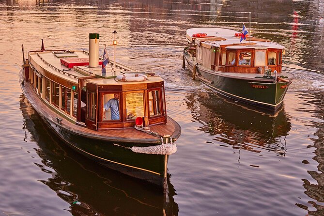 1 Hour Sight seeing Melbourne River Cruise on historic vessel - Why this 1 hour Yarra cruise feels like the smart shortcut