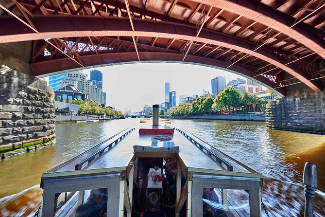 1 Hour Sight seeing Melbourne River Cruise on historic vessel - Upstream 30 minutes: rowing sheds, arenas, and gardens on the same route