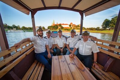 1 Hour Traditional Gondola Sightseeing Vistula River Cruise - The traditional wooden gondola: what “12 people” actually means