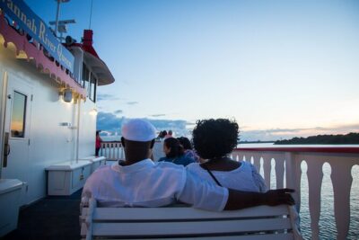 2-Hour Savannah Sunset Riverboat Cruise - Choosing Your Seat: Open-Air Views vs. Climate-Control Comfort