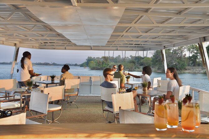 2-Hour Zambezi River Cruise Tour with Lunch and Pick Up - Lunch Cruise Rhythm: How the 2 Hours Usually Feels