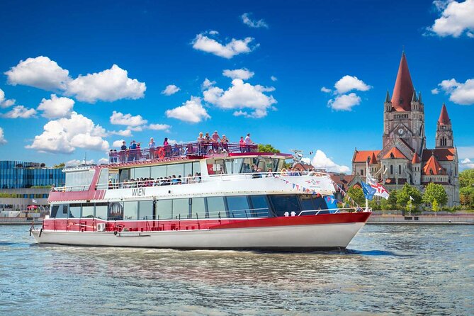 24-hour Hop-On Hop-Off with Ferris Wheel and River Cruise - Two Different Routes: Picking the Vienna You Want