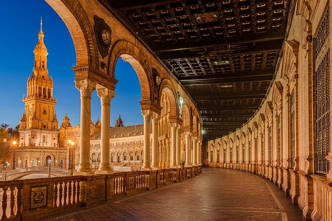 Alcazar, Cathedral, Santa Cruz Quarter, Bullring and River Cruise Tour in Seville - La Maestranza Bullring and Museum: More Than the Stereotype