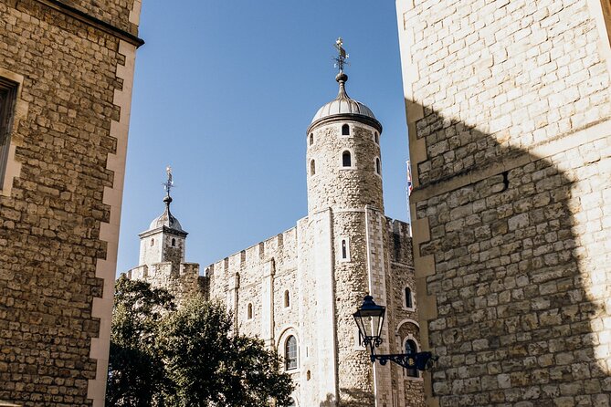 Best of London Tour - Crown Jewels, River Cruise & History Walk - Entering the Tower of London: Jewel House first, crowds later