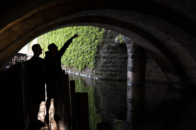 Charles Bridge: River Boat Cruise & Guided Tour ️with PragueWay - What it feels like day-of: pace, drinks, and why it works