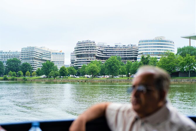 City Bus Tour, Seasonal Cruise, Optional Air & Space or Monument - Seasonal Water Break: Potomac River Cruise vs. Jefferson and Eisenhower