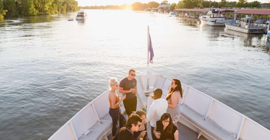 City Cruises Sacramento: Cocktail River Cruise - The Best Kind of Sacramento Night: 90 Minutes on the River