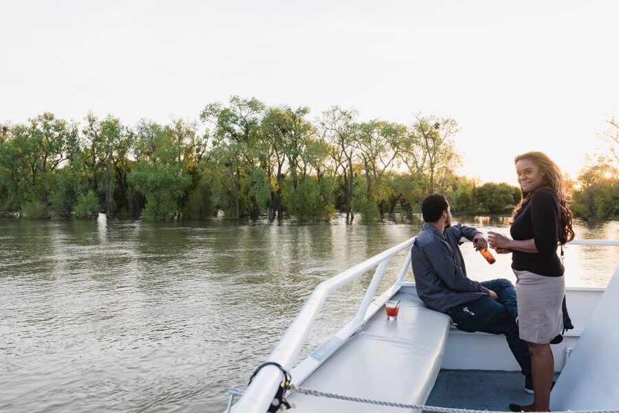 City Cruises Sacramento: Cocktail River Cruise - Cocktails, Small Bites, and a Live DJ That Sets the Mood