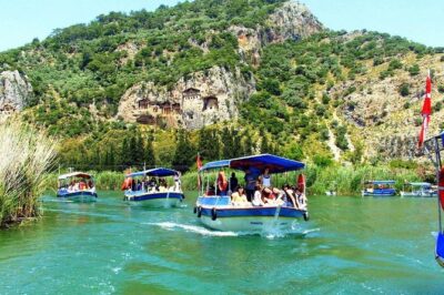 Classic Dalyan River Cruise, Rock Tombs, Mud Bath & Iztuzu Beach - Rock Tombs and the Caunos story by the reeds
