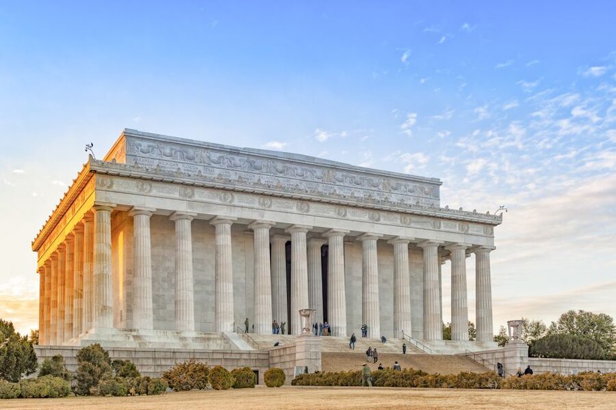 DC City Tour with 10+ Stops, Boat Cruise, Admission Tickets - Potomac River cruise from Georgetown: the seasonal highlight that changes everything