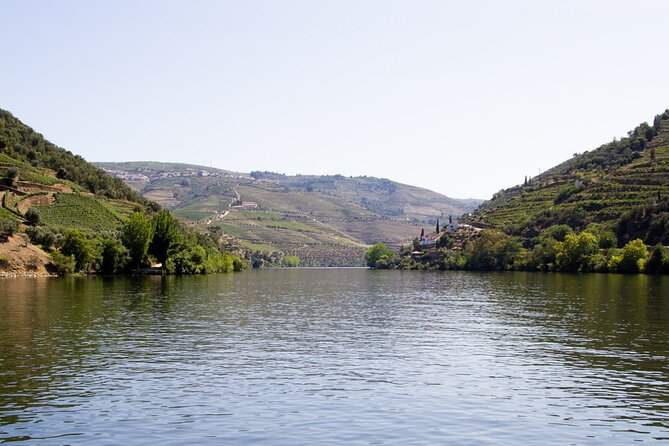Douro Valley Full Day Tour with River Cruise and Wine Tastings - The Rabelo cruise from Pinhão: relaxing river time (with a storytelling caveat)