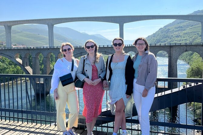 Douro Valley Tour - 3 Wine tastings, Lunch & river Cruise - Sabrosa lunch at a family wine producer and a guided cellar visit