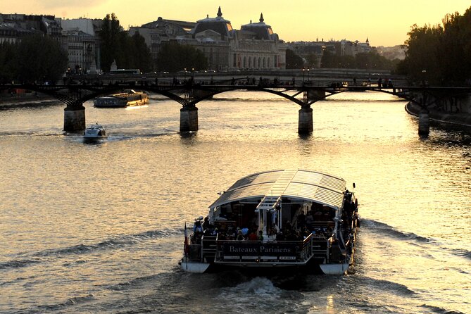 Eiffel Tower Dinner Experience and Sightseeing Seine River Cruise - Group size and vibe: romantic package, sometimes logistically loud