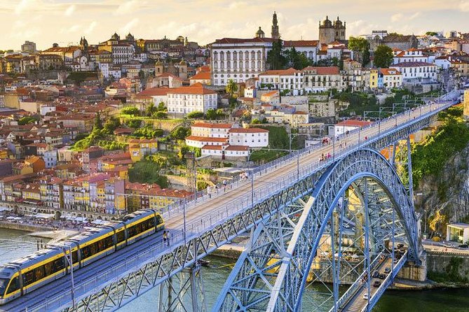 Explore Porto & Aveiro within Riverboat Cruises - Private Full Day Tour from Lisbon with Lunch - Aveiro in a short time: channels, moliceiro boats, and cathedral belfries