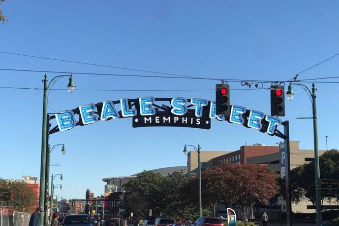 Guided Memphis City Tour that includes Riverboat Cruise - Timing, Lunch Breaks, and When the Day Feels Long