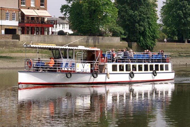 Hampton Court & Thames Riverboat Picnic - Thames riverboat picnic: WWII boats and a slow, scenic pace