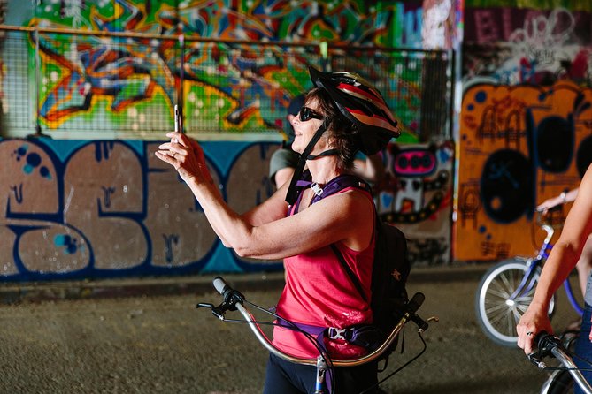 Highlights of Royal London Bike Tour with River Cruise Package - The value: bikes, helmet, and a river cruise that actually changes the view