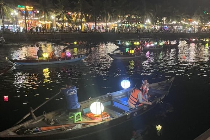 Hoai River Boat Trip by Night with Release Lantern - Meeting point at 142 Tran Phu: how to avoid stress