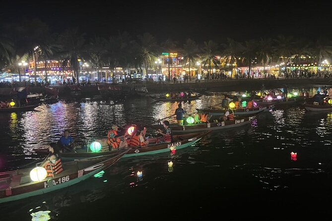 Hoai River Boat Trip by Night with Release Lantern - Boat logistics: shared boats, short ride, and small-group reality