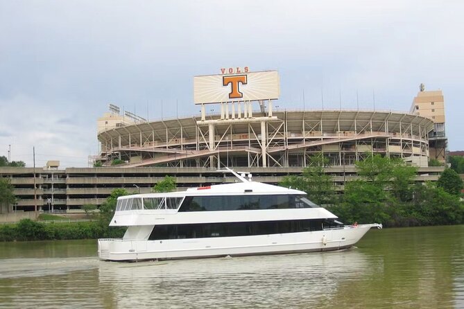 Knoxville River Cruise Aboard the Volunteer Princess - Getting oriented at Volunteer Landing (and not losing time)