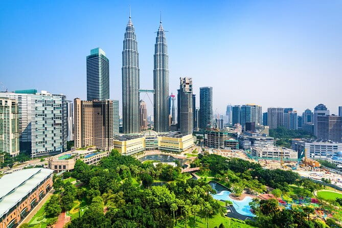 Kuala Lumpur Malacca River Cruise and Historical Tour with Lunch - Lunch in Malacca: Peranakan meal that fits the story