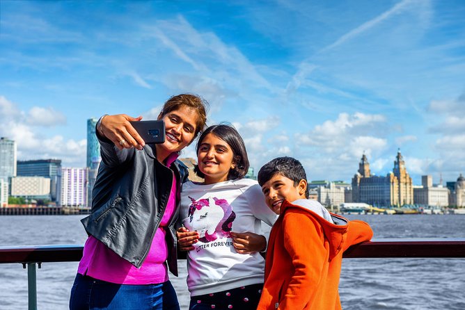 Liverpool: River Cruise & Sightseeing Bus Tour - The Commentary Bonus: How the Stories Connect the Dots
