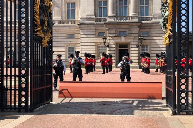 London River Cruise & Westminster Walking Tour - What’s Included vs. What You Must Bring