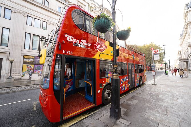 London Tour Hop-on Hop-off Bus with Optional Thames River cruise - How the Hop-On Hop-Off Ticket Really Works