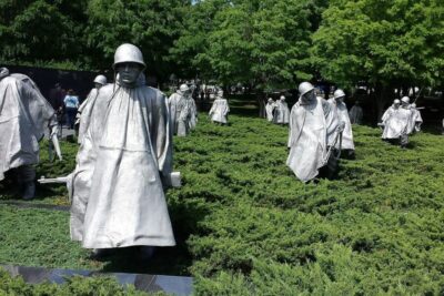National Mall Tour with 10+ Stops, Boat Cruise, Entry Tickets - The main loop: Capitol views, Lincoln steps, and the memorial core