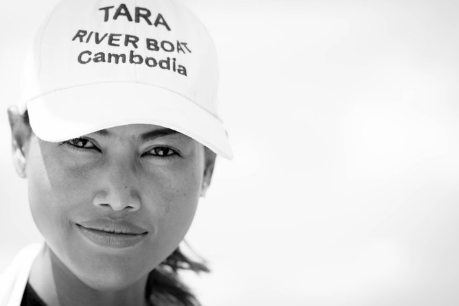 One-Way River cruise/road tour from Phnom Penh to Siem Reap or Siem Reap to PP - Tonle Sap Lake cruise segment: the 5-hour water time and onboard meal