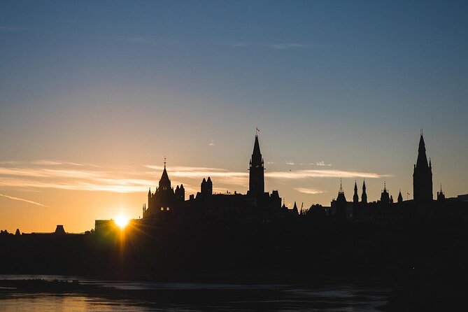 Ottawa Premium Night Driving Tour with River Cruise - Key Things That Make This Tour Worth Your Evening