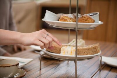 Oxford: Sightseeing River Cruise with Afternoon Tea - Water Meadows and willow trees: where the river gets quiet