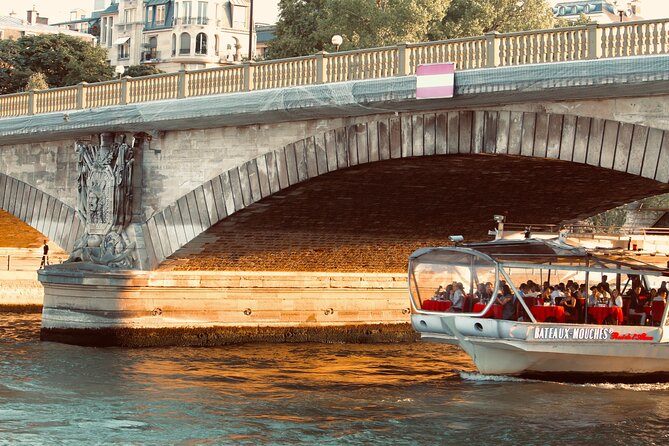 Paris: 1 Hour Seine River Cruise Ticket - Boarding at Bateaux Parisiens: Find Your Boat Fast