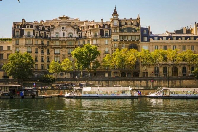 Paris 1 Hour Seine River Cruise Tour and Optional Macaron Tasting - A One-Hour Seine Cruise That Saves Your Feet