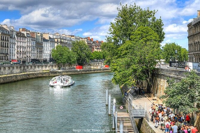 Paris by Night 2-hour Private Tour with Scenic Seine River Cruise - Should you book this Paris by Night private tour?