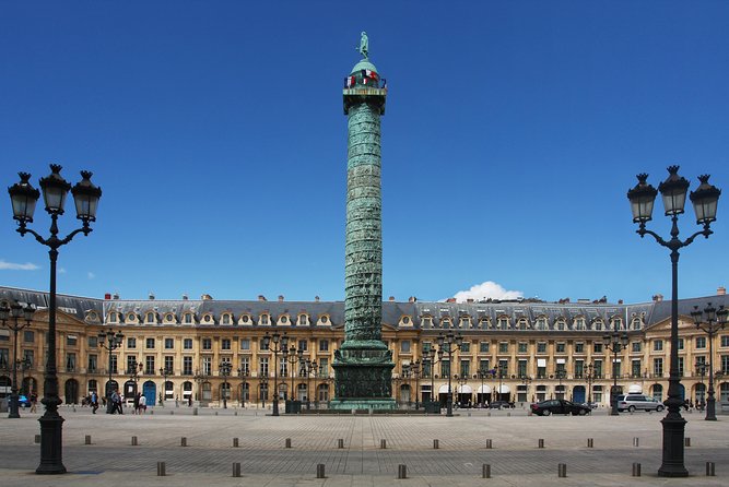 Paris City Tour by Coach with Sightseeing Seine River Cruise - The Seine cruise: where the city finally slows down