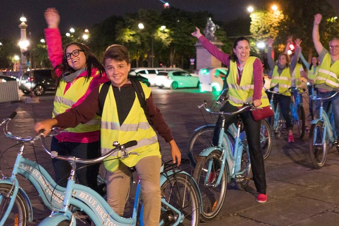 Paris Evening Bike Tour with 1-hour Seine River Cruise - The 1-hour Seine River cruise: calm views, big angles