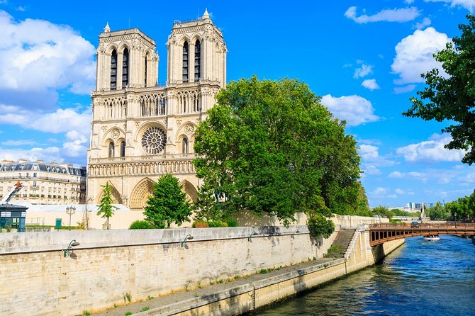Paris in 60 Minutes Seine River Cruise - The One Thing to Watch Closely: Tickets and Weather