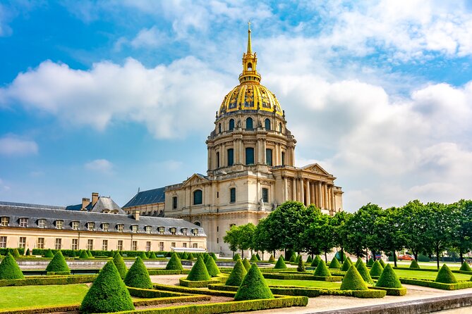 Paris Must Sees from Le Havre including River Cruise & Notre-Dame - Arc de Triomphe at the top of the Champs-Élysées axis (30 minutes)