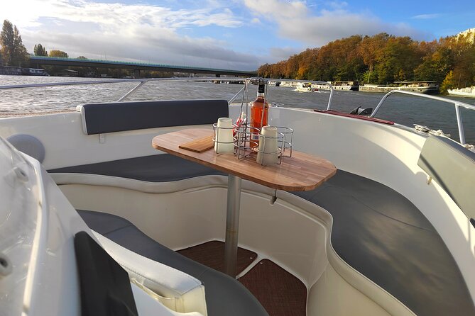 Paris Private Seine River Cruise with your Captain Guide - Meeting point in Suresnes: where the cruise starts and what to expect