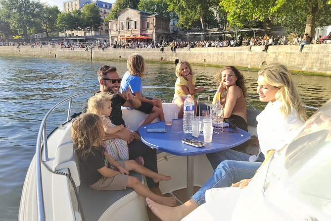 Paris Private Seine River Cruise with your Captain Guide - Statue of Liberty in Paris: yes, really