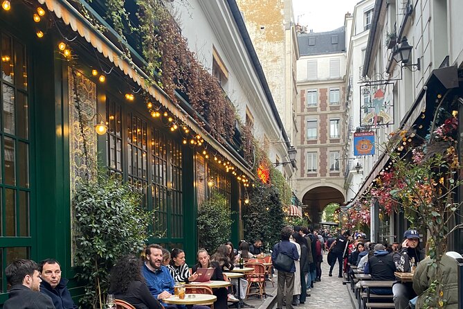 Paris TV Character Walking Tour with Optional Seine River Cruise - Palais-Royal (Stops 6 and 7): The Columns of Buren and That “Secret Village” Feeling