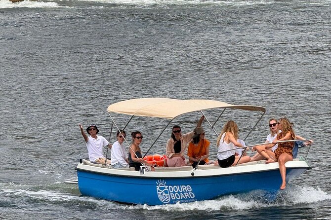Porto:Douro River boat tour under the 6 bridges - Lordelo and the scenic stretch: where the ride turns photogenic