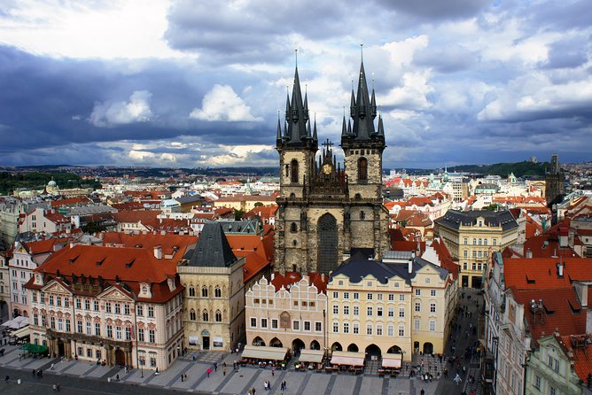 Prague: Bus Tour, Walking Tour, River Cruise and Lunch - Kampa and Charles Bridge: short stops that hit the postcard moments