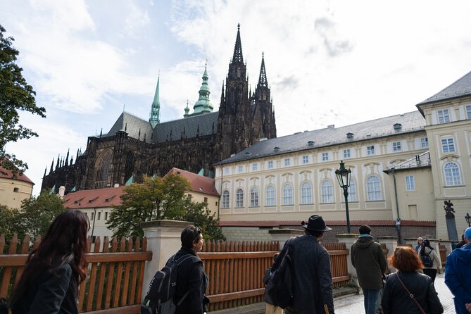 Prague: Castle Entry Ticket with Guide and River Cruise - Prague Castle interiors: the major stops you actually want
