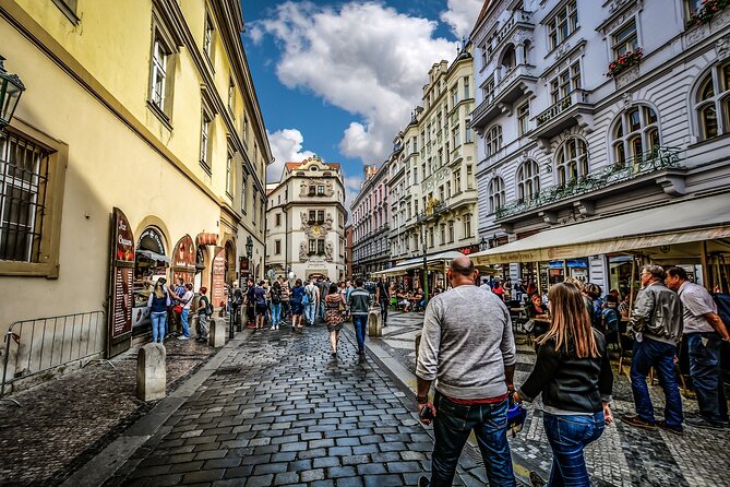 Prague DeLuxe Tour: Views, Hidden Gems, Tastings & River Cruise - Stop 5: Church of Our Lady Victorious and the Infant Jesus of Prague
