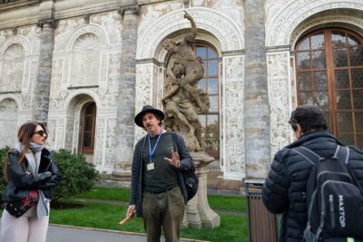 Prague Half Day City Tour Including Vltava River Cruise - Prague Castle Grounds: Flat Start, Downhill Mindset