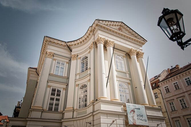 Prague Old Town, River Cruise and Prague Castle Sightseeing Tour Including Lunch - The Jewish Quarter stops: synagogues and memorials you can’t unsee