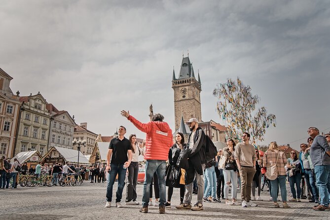 Prague Old Town, River Cruise and Prague Castle Sightseeing Tour Including Lunch - The 45-minute Vltava cruise: Devil’s Channel and Castle views from the water