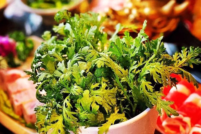 Private Shanghai Night River Cruise and Hot Pot Dining Experience - Should You Book This Shanghai Night Cruise and Hot Pot?